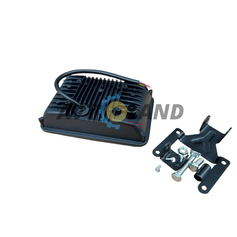 Фара LED Прямоугольная 144W 6000K (5 диодов+ходовые огни) (17СМ Х 10СМ Х 5СМ) купить недорого