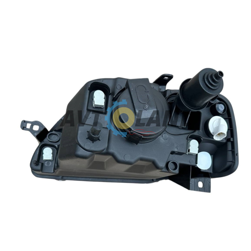 Фара передняя левая на DACIA LOGAN 2004-2009г. (механическая) (Дача Логан) купить недорого